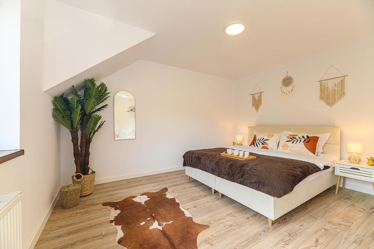 בראשוב Safari Family Villas Near Park Aventura,Lake,Zoo מראה חיצוני תמונה